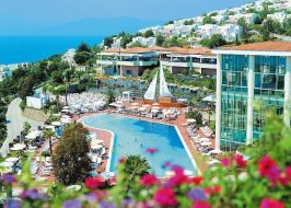 Почивка в Кушадасъ - хотел Pine Bay Holiday Resort 5* - ранни записвания